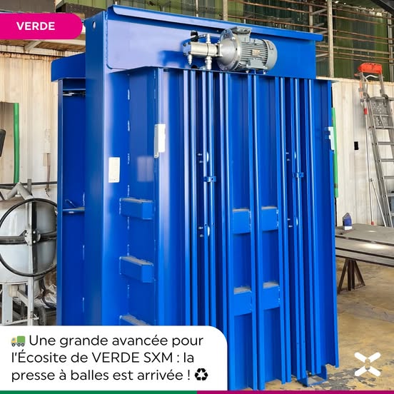 Écosite de VERDE SXM : la presse à balles est arrivée